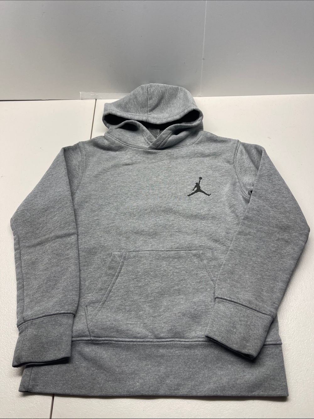 Jordan Hoodie Boys Small 8-10 Gray Jumpman Fleece Pullover Kangaroo Pocket
